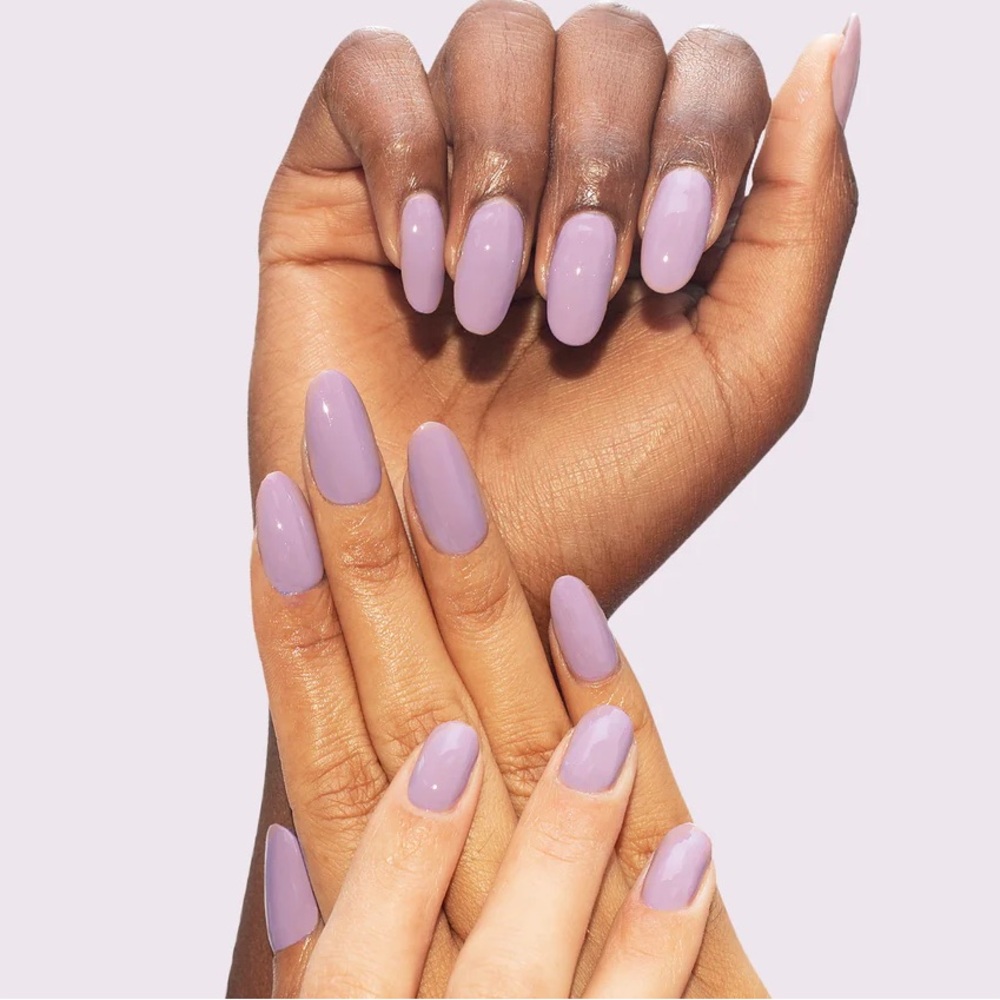 LIGHTS LACQUER in Brr-Berry